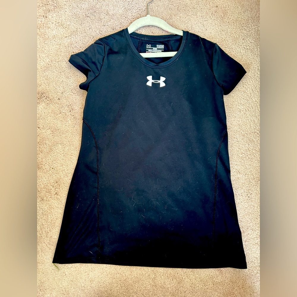 Girls Under Armour fitted active performance T-shirt, size youth, large